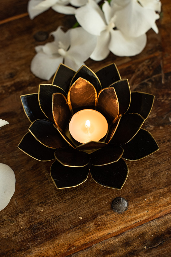 _DSC2921 Lotus sfeerlichthouder