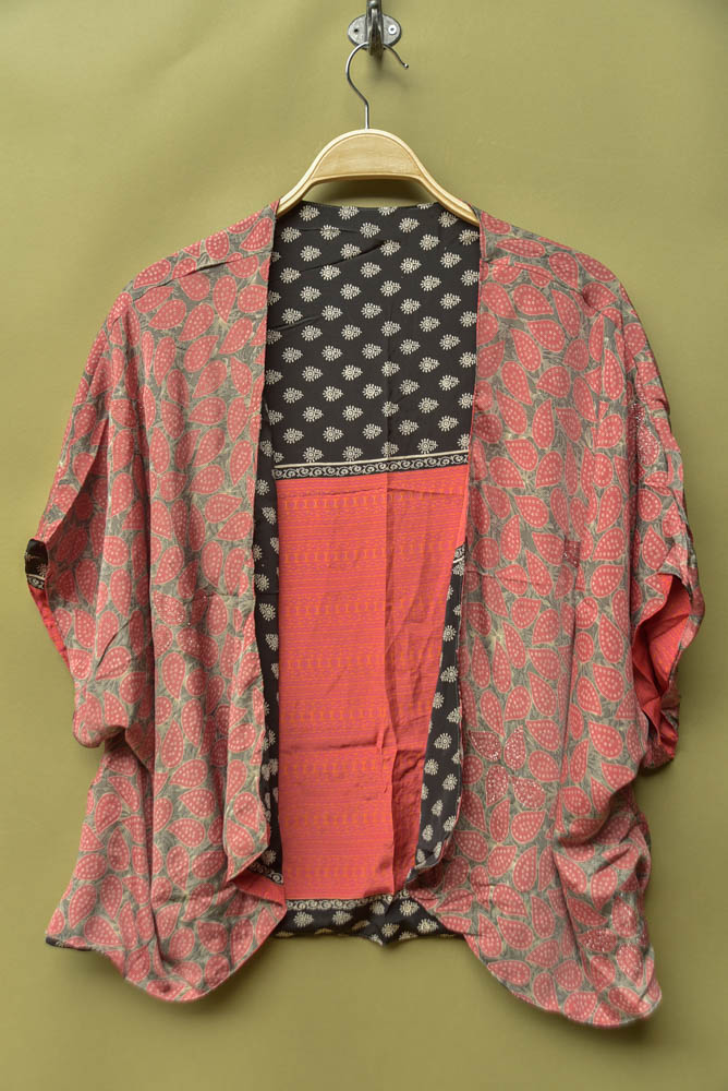 _DSC5983 Zijden vestje