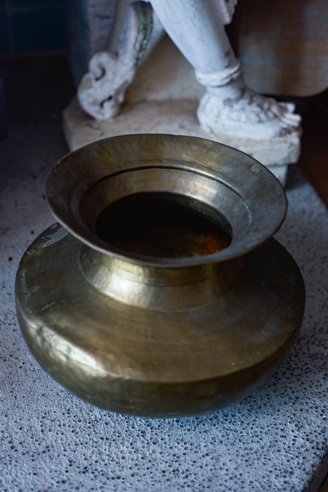 Oude waterpot uit India
