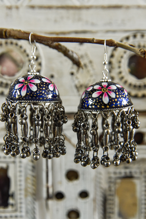 handbeschilderde oorbellen