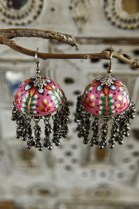 handbeschilderde oorbellen