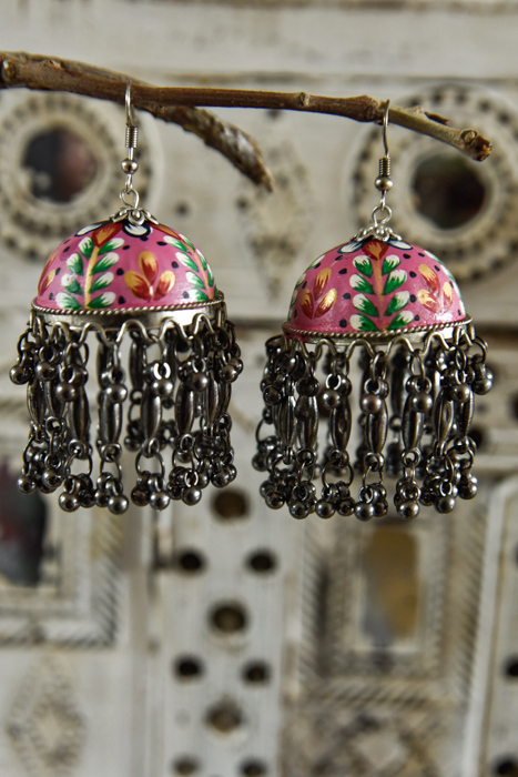 handbeschilderde oorbellen