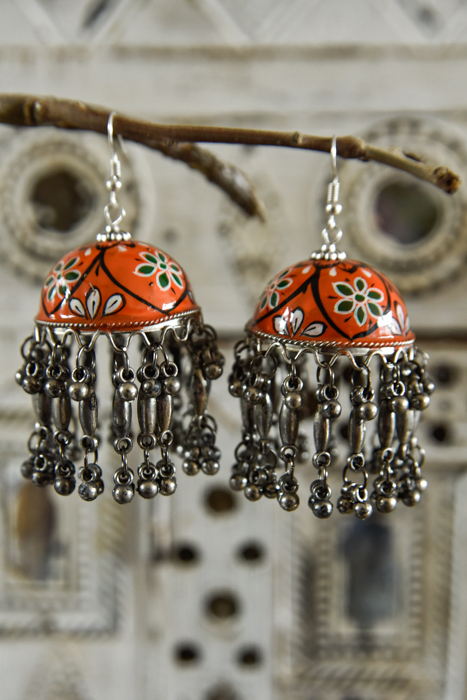 handbeschilderde oorbellen