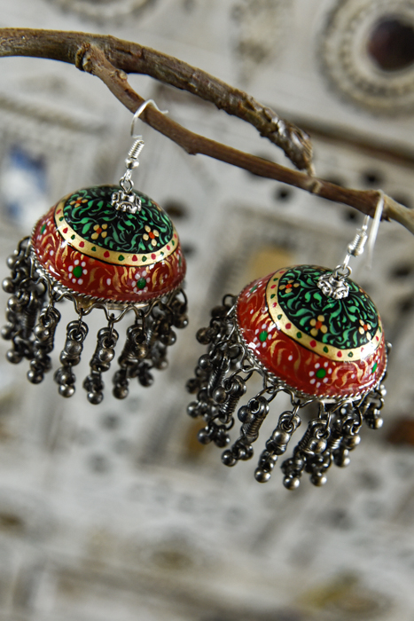 handbeschilderde oorbellen