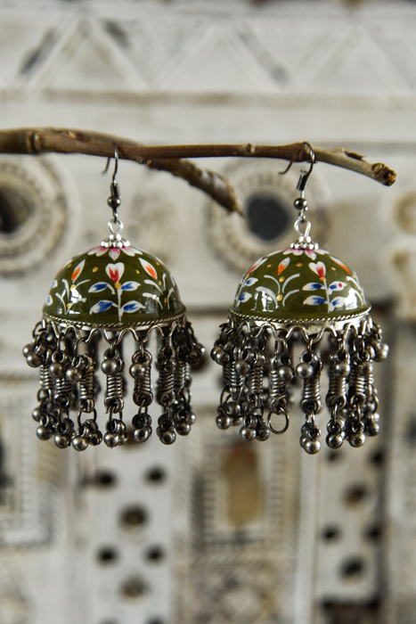 handbeschilderde oorbellen