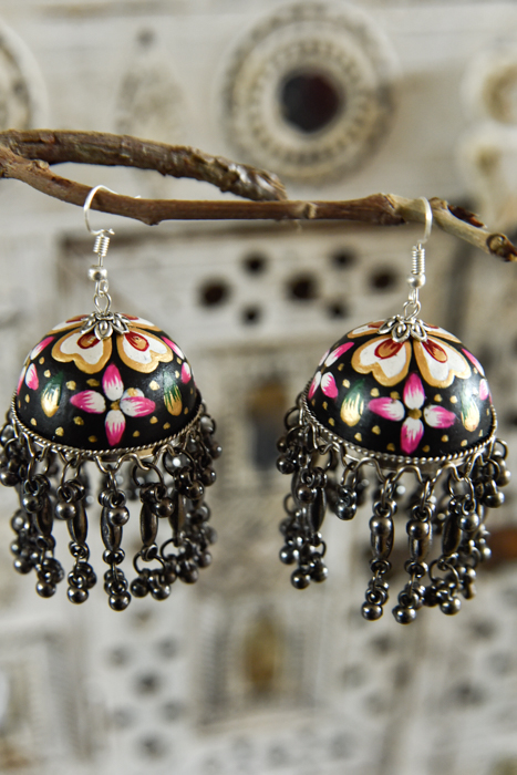 handbeschilderde oorbellen