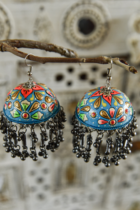 handbeschilderde oorbellen