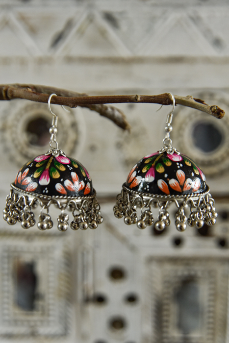 handbeschilderde oorbellen