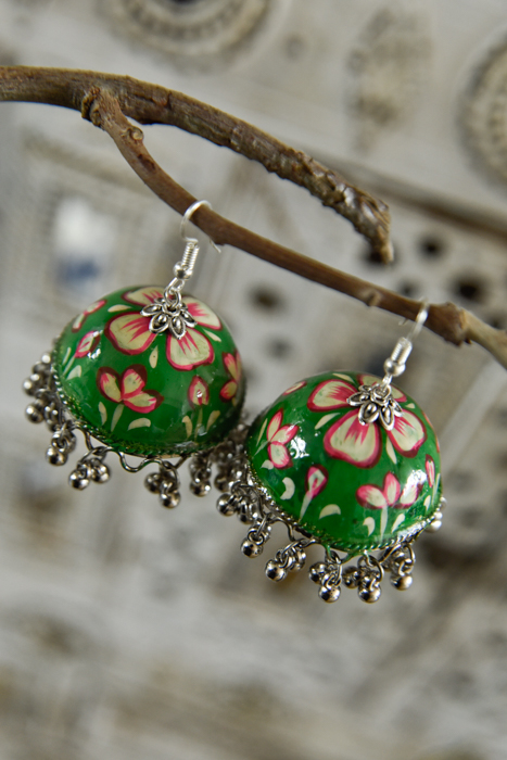 handbeschilderde oorbellen