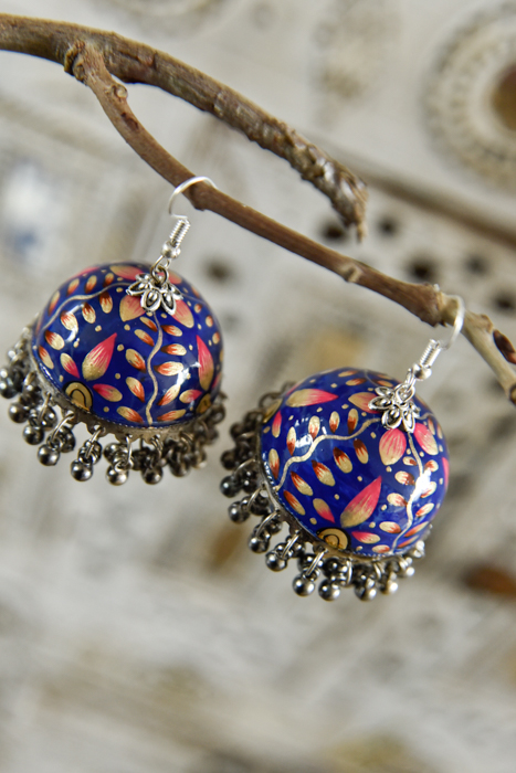 handbeschilderde oorbellen