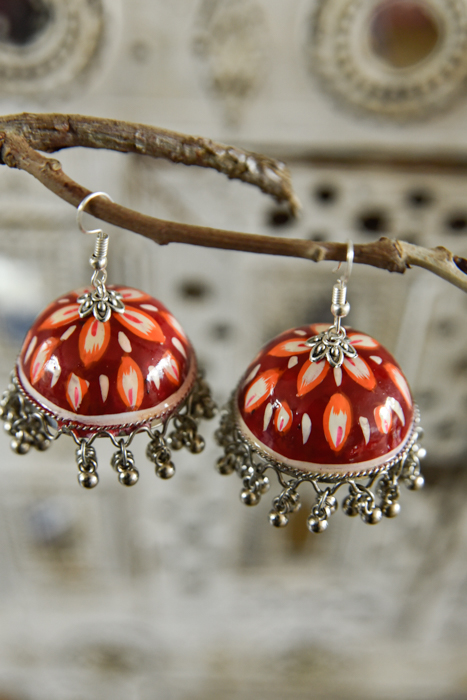 handbeschilderde oorbellen