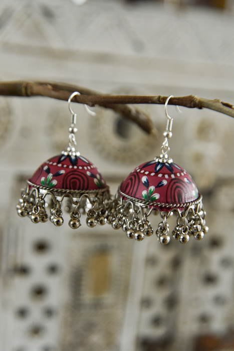 handbeschilderde oorbellen