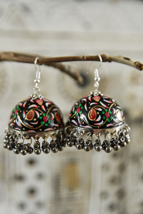 handbeschilderde oorbellen