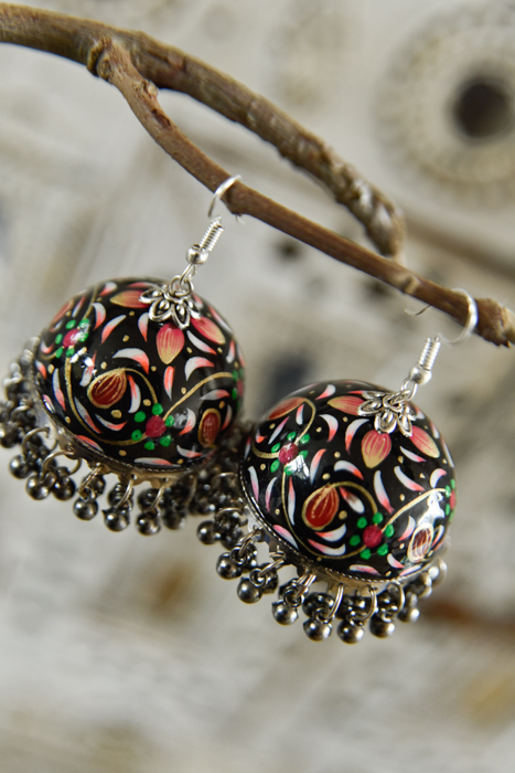 handbeschilderde oorbellen