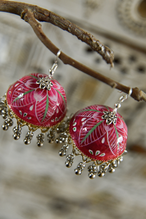 handbeschilderde oorbellen