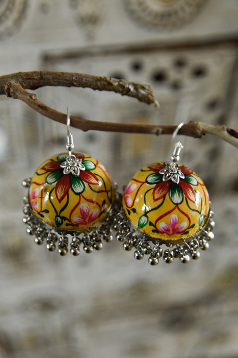 handbeschilderde oorbellen