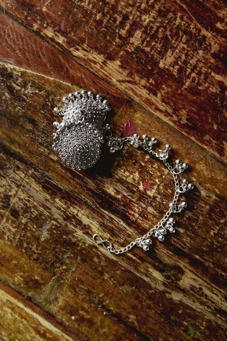 Oorbellen met haarketting