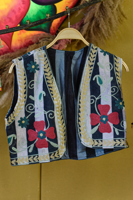 Suzani gilet