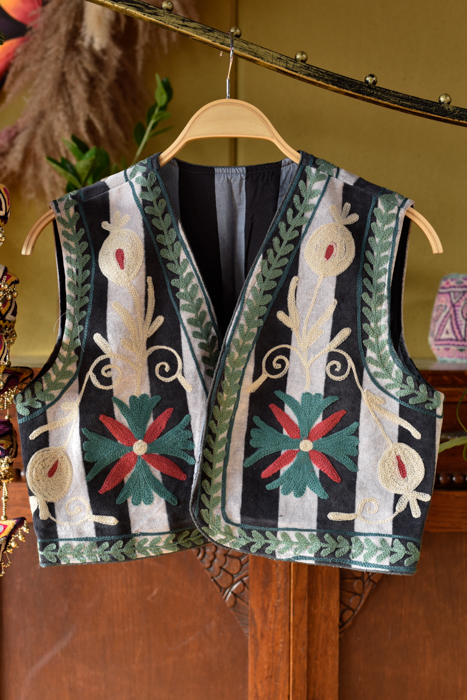 Suzani gilet