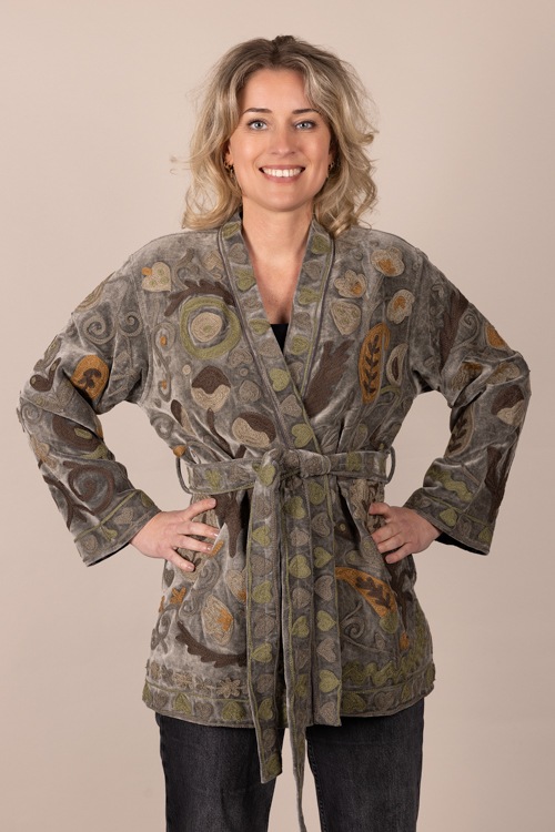 Suzani kimono