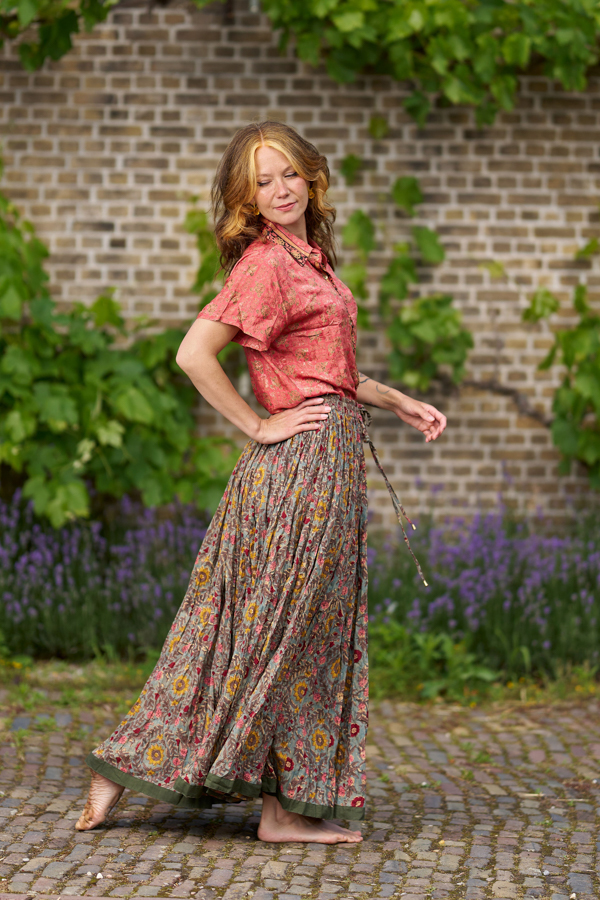 Hindi&Bindi3524 Gypsy rok
